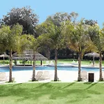 Howard Johnson Pilar Resort Spa & Convention Center